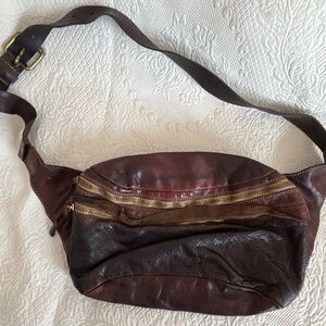 NWOT CAMPOMAGGI leather bag Crossbody Sling pack Men Women Unisex